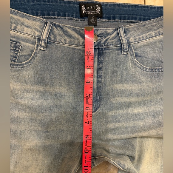 A.Z.I. Butterfly Embellished Cropped Jeans Women’s 10 - Picture 11 of 12